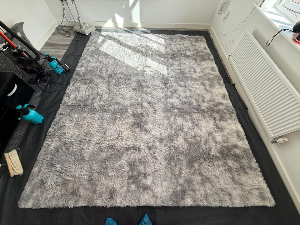 Large rug – Dons Cleaning Services (photo 1)