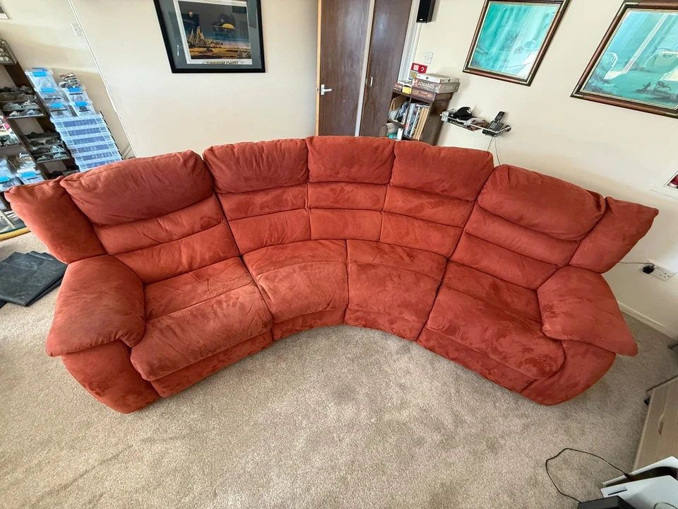 Sofa before cleaning – sofa cleaning in Haverhill by Dons Cleaning Services (photo 1)
