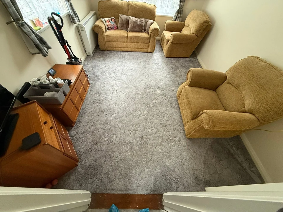 Carpet before cleaning – carpet cleaning in Haverhill by Dons Cleaning Services (photo 3)