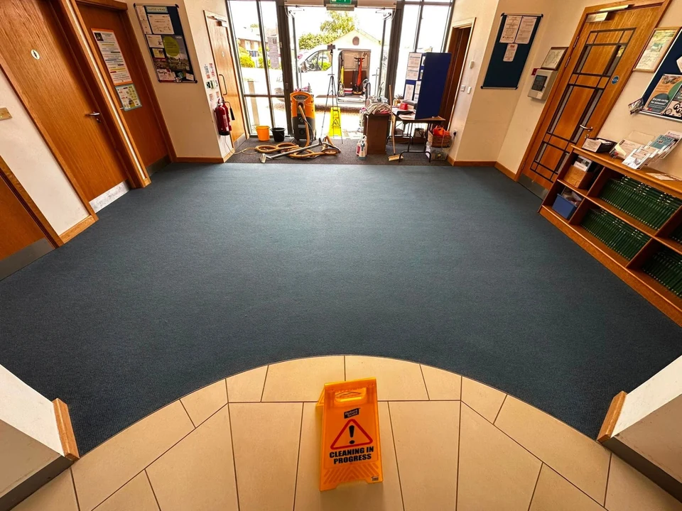 Office carpet after professional cleaning – commercial carpet cleaning in Haverhill by Dons Cleaning Services (photo 1)