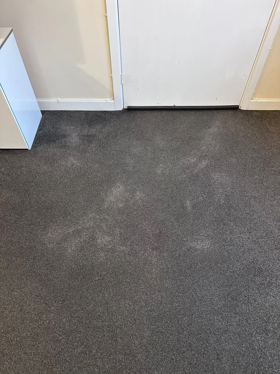 Carpet before cleaning – carpet cleaning in Haverhill by Dons Cleaning Services (photo 11)